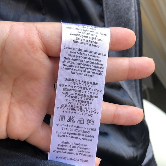 Burton Vest - Picture 11 of 12